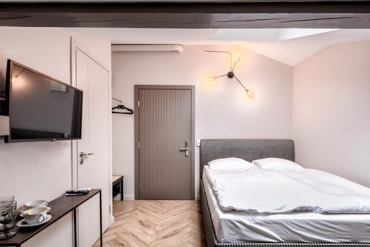Adler Aparthotel クライペダ エクステリア 写真