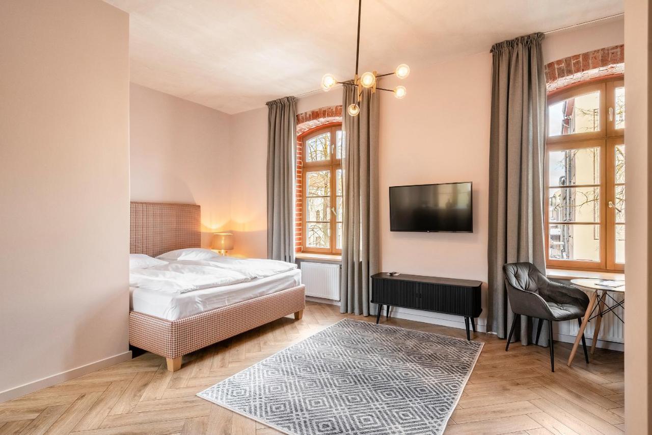 Adler Aparthotel クライペダ エクステリア 写真