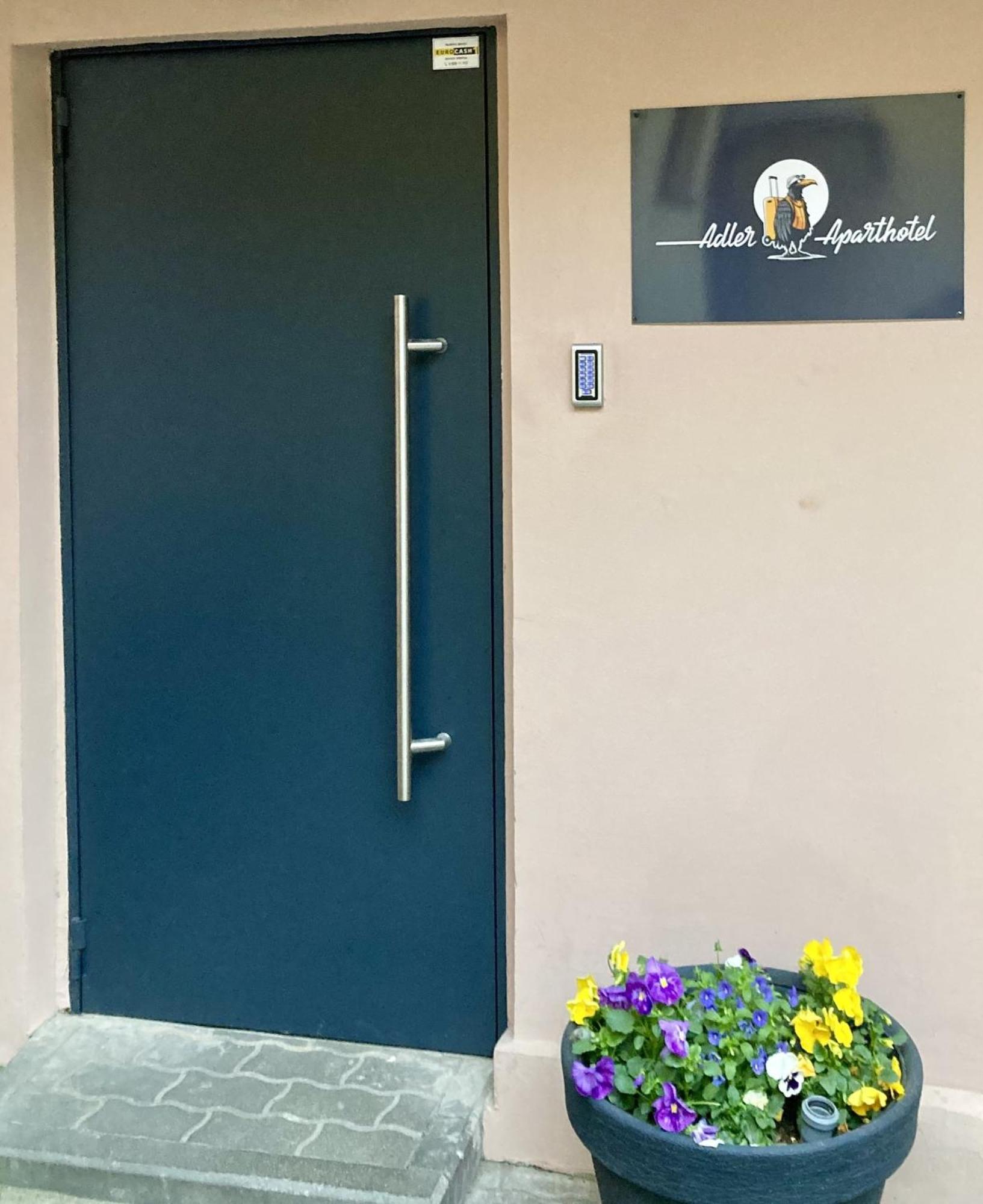 Adler Aparthotel クライペダ エクステリア 写真